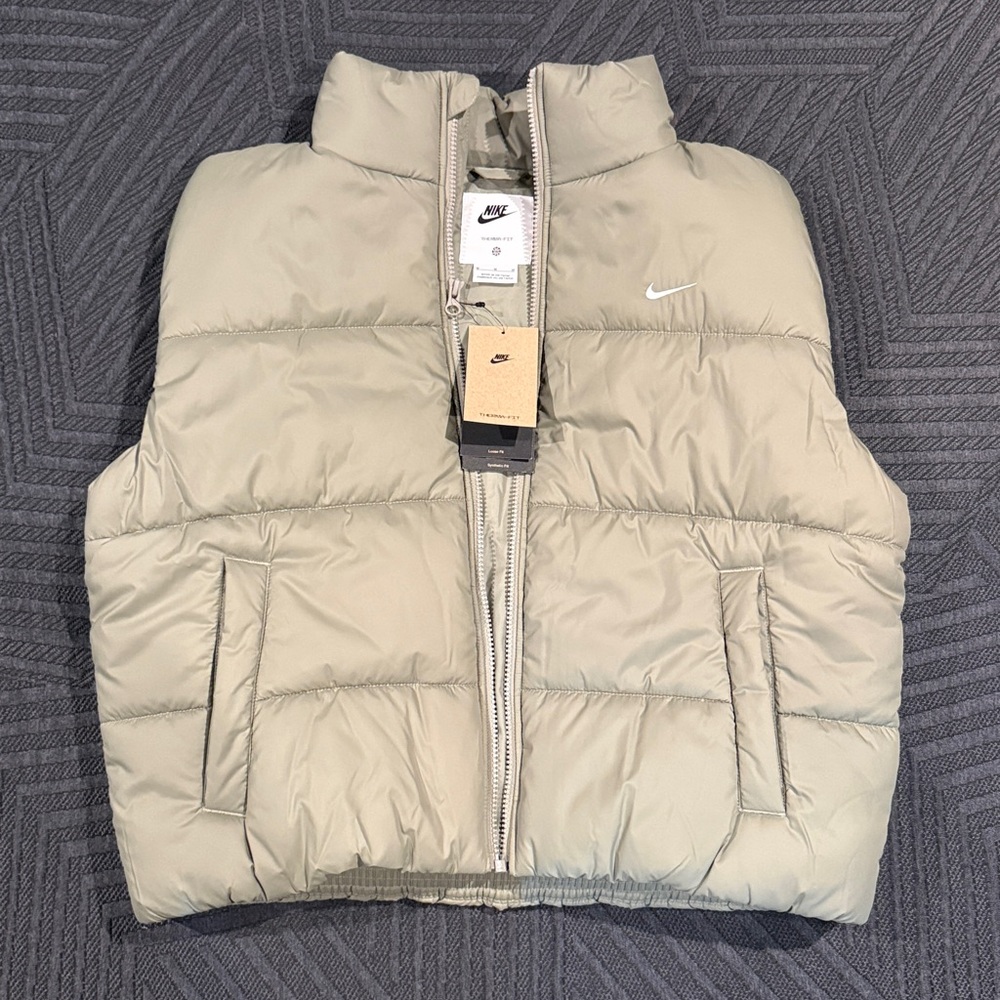 Nike Quilted Vest in Sage Green
